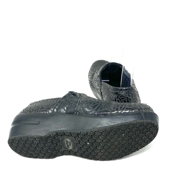 Spring Step Clogs - Picture 6 of 8